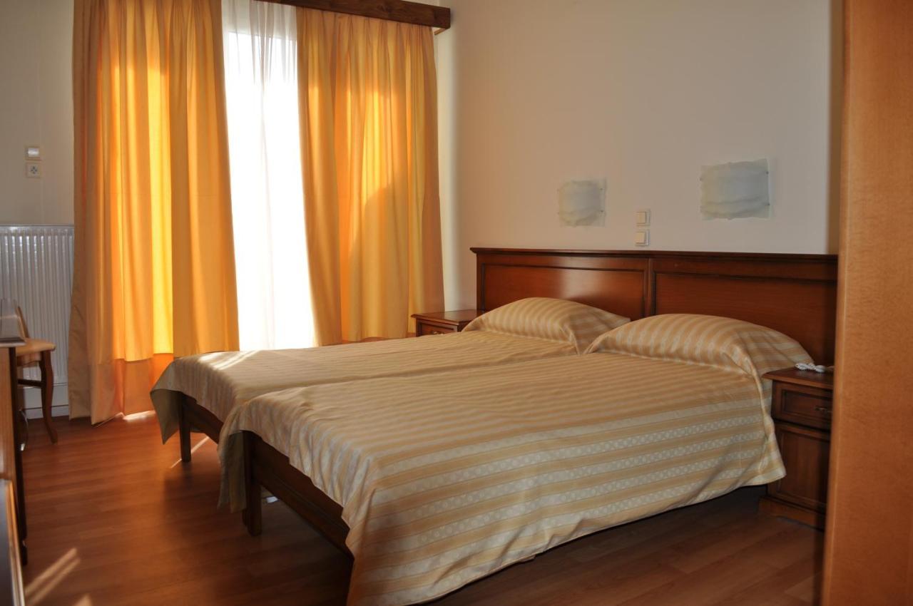 Nefeli Hotell Kavala Rum bild